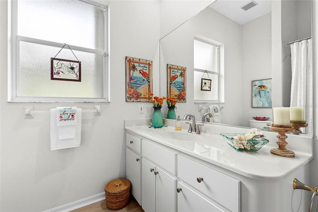 Active With Contract: $760,000 (3 beds, 2 baths, 2468 Square Feet)
