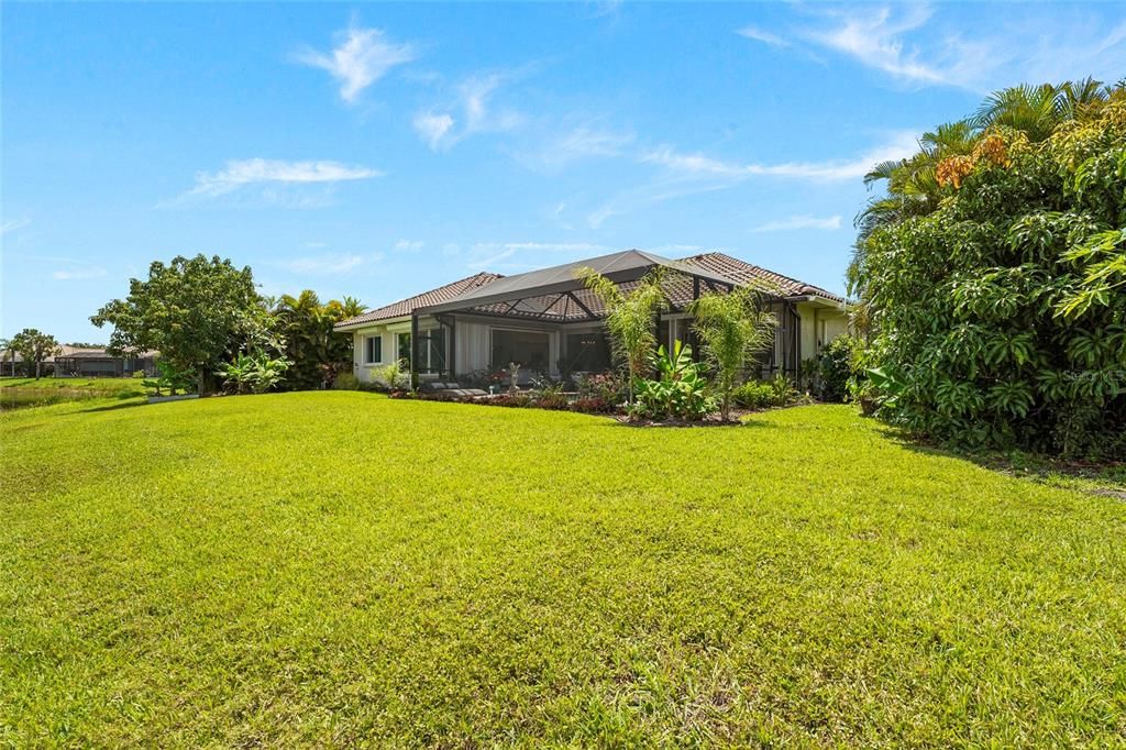 Active With Contract: $760,000 (3 beds, 2 baths, 2468 Square Feet)
