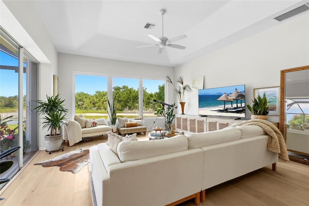 Active With Contract: $760,000 (3 beds, 2 baths, 2468 Square Feet)