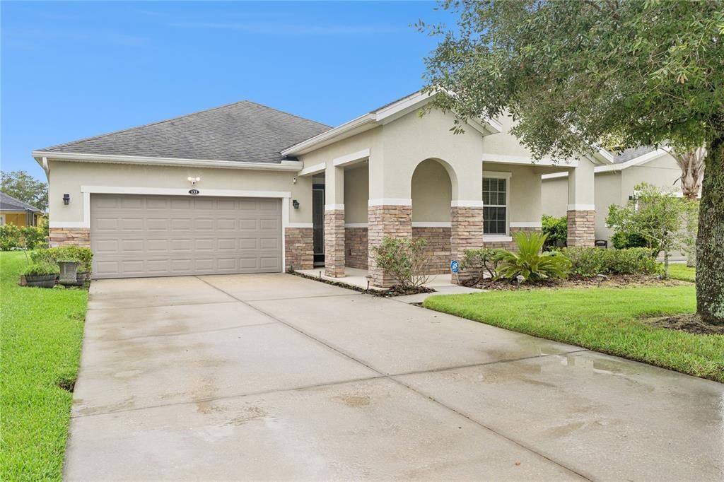 For Sale: $346,000 (3 beds, 2 baths, 1714 Square Feet)