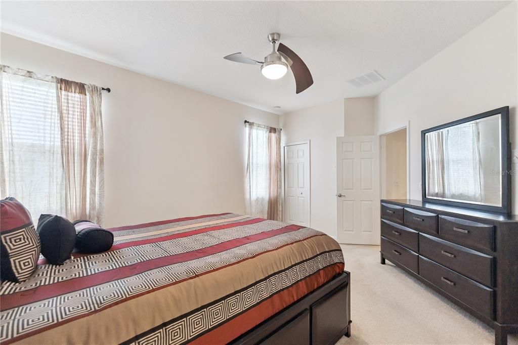 For Sale: $346,000 (3 beds, 2 baths, 1714 Square Feet)