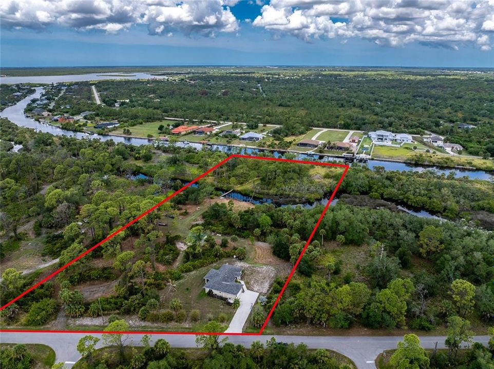 На продажу: $675,000 (3 спален, 2 ванн, 1390 Квадратных фут)