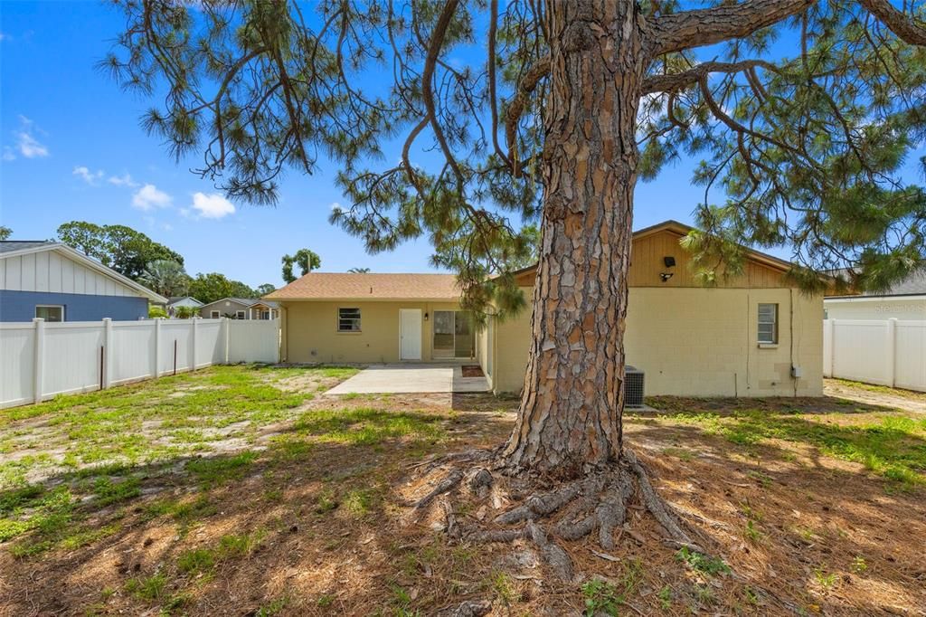 En Venta: $480,000 (4 camas, 2 baños, 1480 Pies cuadrados)