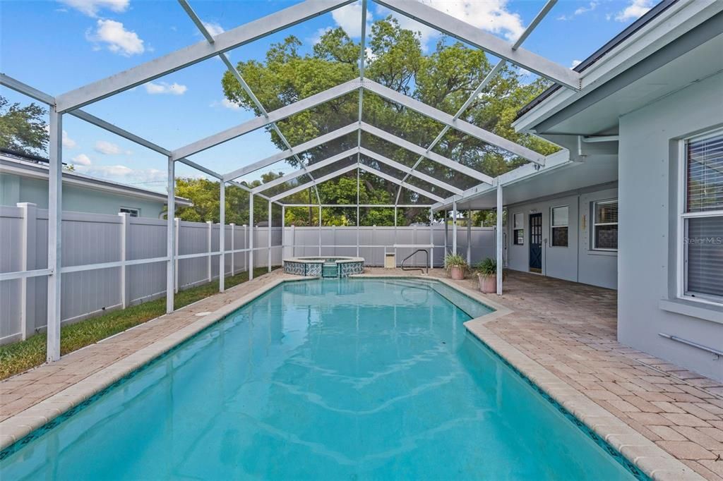 En Venta: $429,000 (2 camas, 2 baños, 1505 Pies cuadrados)