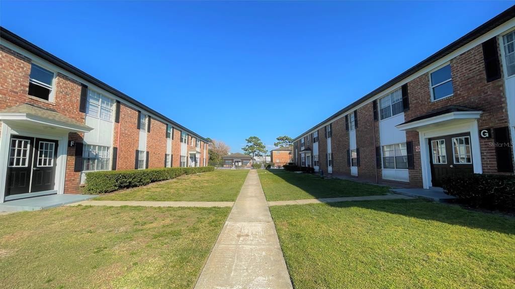 For Sale: $120,000 (1 beds, 1 baths, 546 Square Feet)