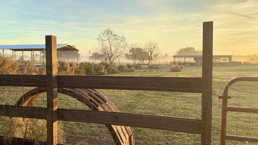 En Venta: $825,000 (11.00 acres)