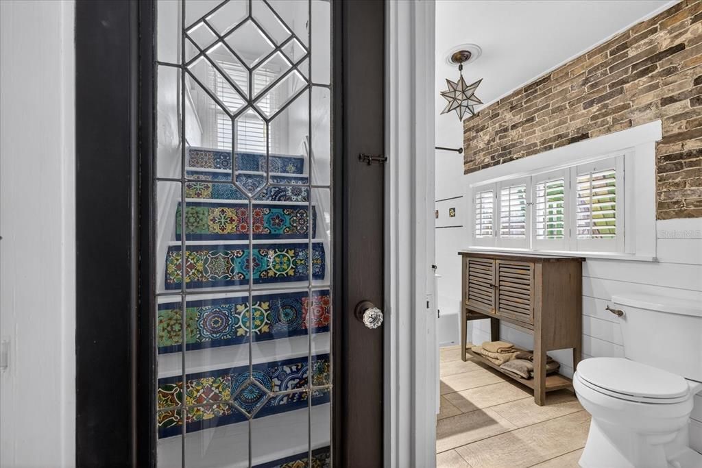 For Sale: $550,000 (2 beds, 2 baths, 1156 Square Feet)