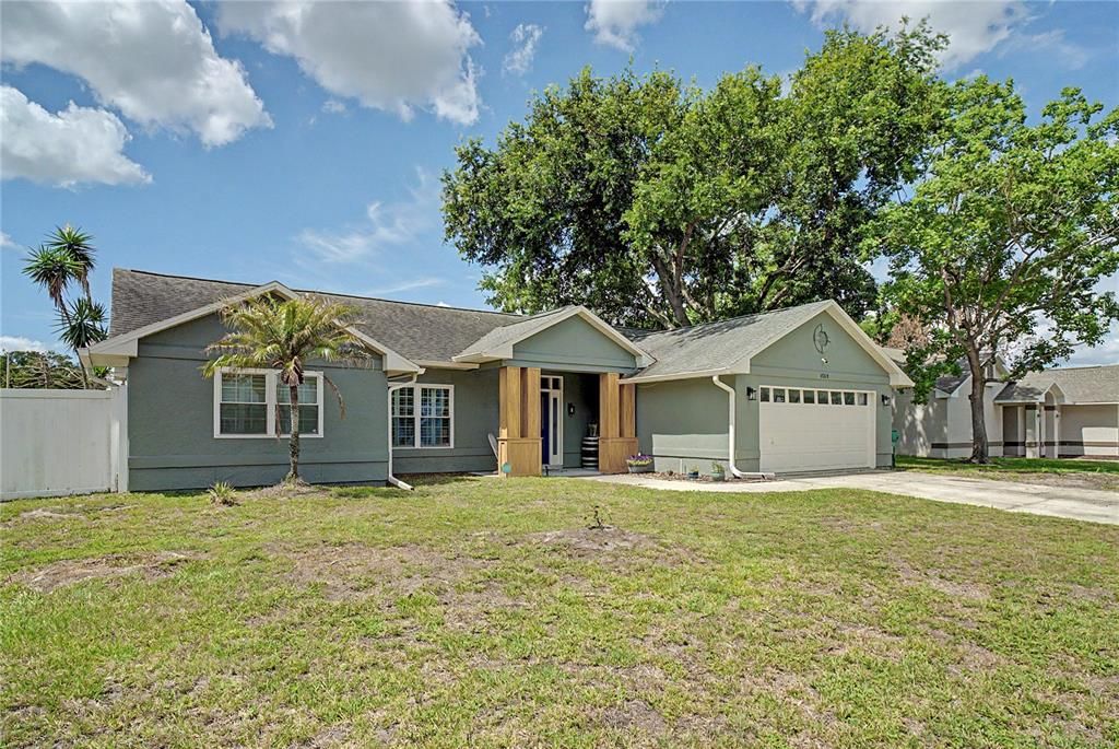 For Sale: $550,000 (4 beds, 2 baths, 2275 Square Feet)