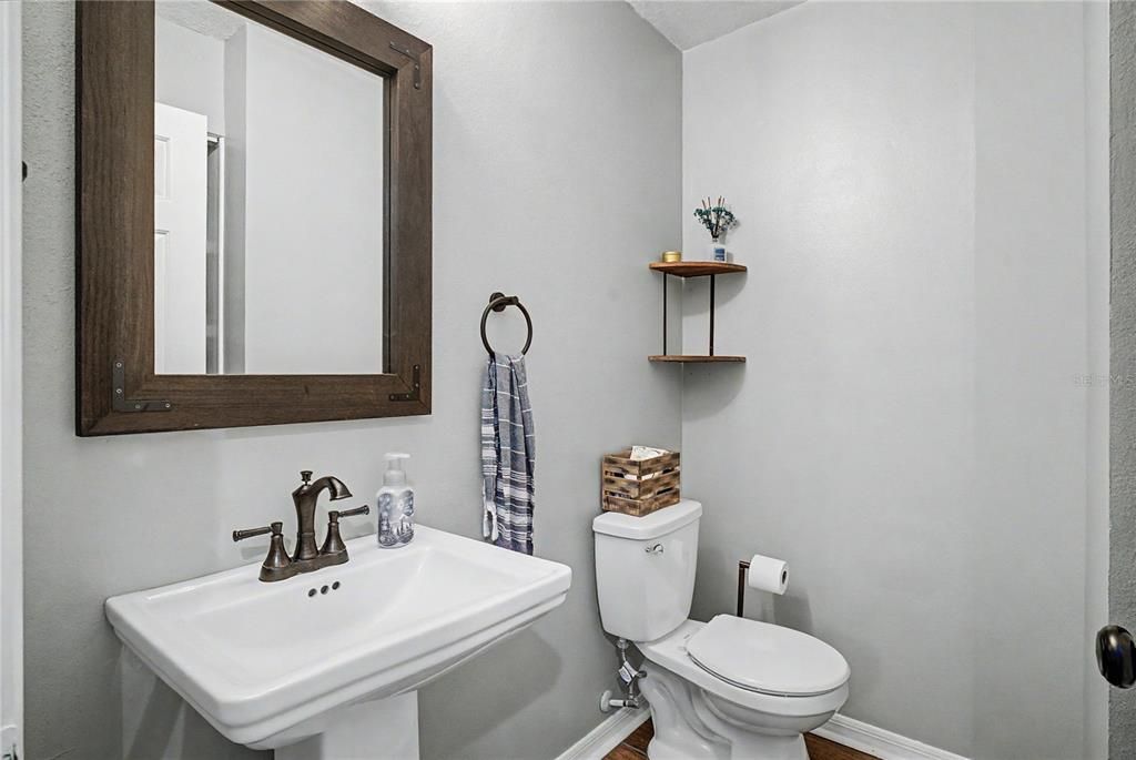 For Sale: $550,000 (4 beds, 2 baths, 2275 Square Feet)