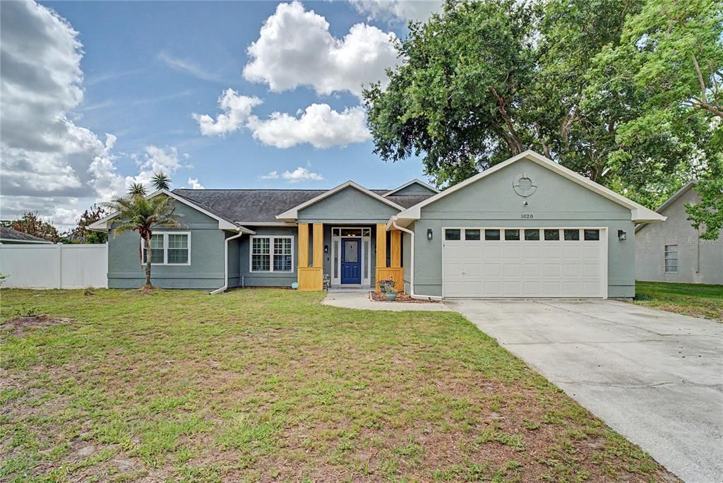 For Sale: $550,000 (4 beds, 2 baths, 2275 Square Feet)