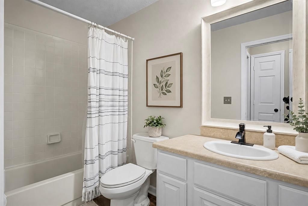 For Sale: $550,000 (4 beds, 2 baths, 2275 Square Feet)