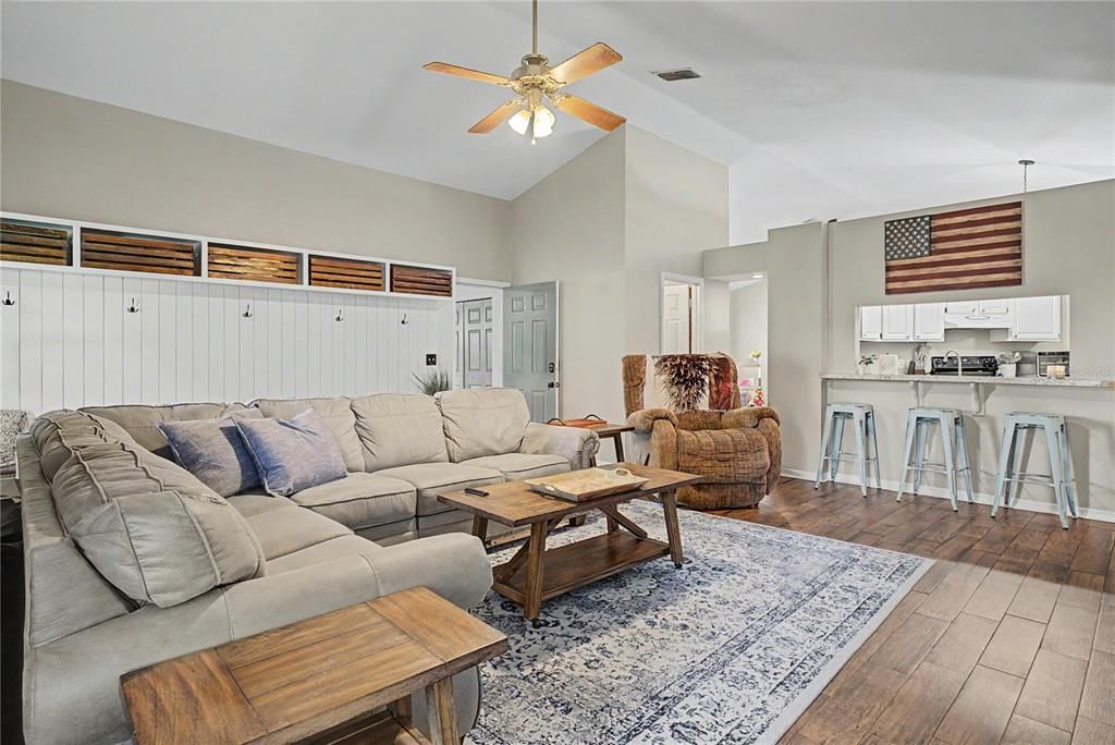 For Sale: $550,000 (4 beds, 2 baths, 2275 Square Feet)