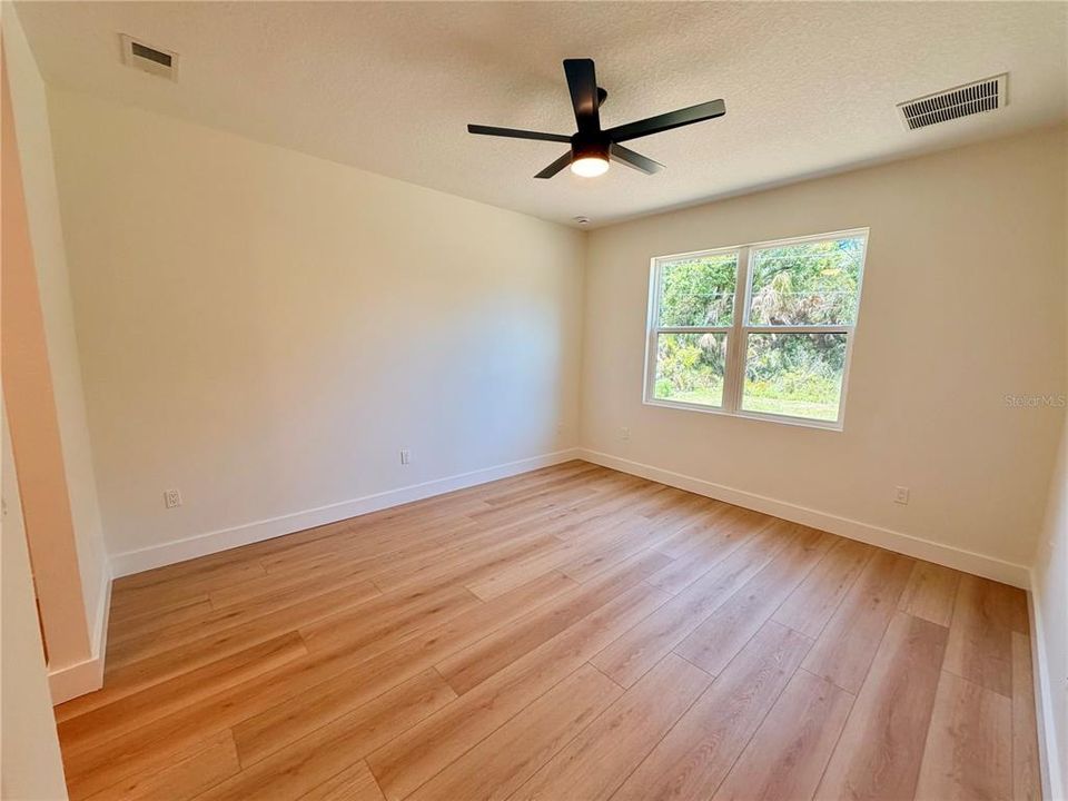 En Venta: $359,990 (3 camas, 2 baños, 1588 Pies cuadrados)