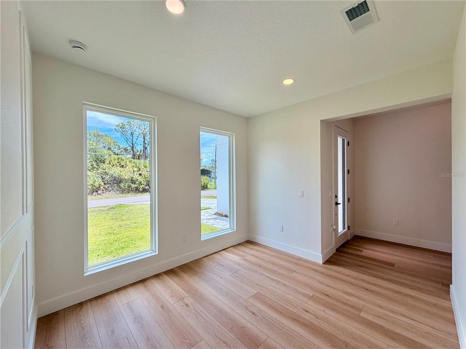 En Venta: $359,990 (3 camas, 2 baños, 1588 Pies cuadrados)