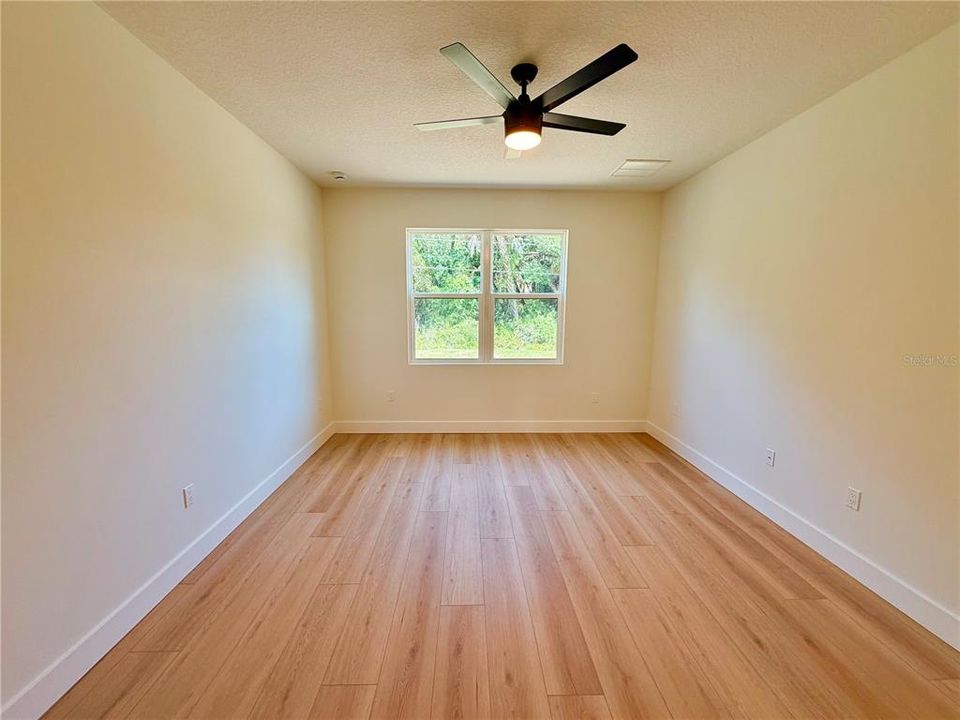 En Venta: $359,990 (3 camas, 2 baños, 1588 Pies cuadrados)