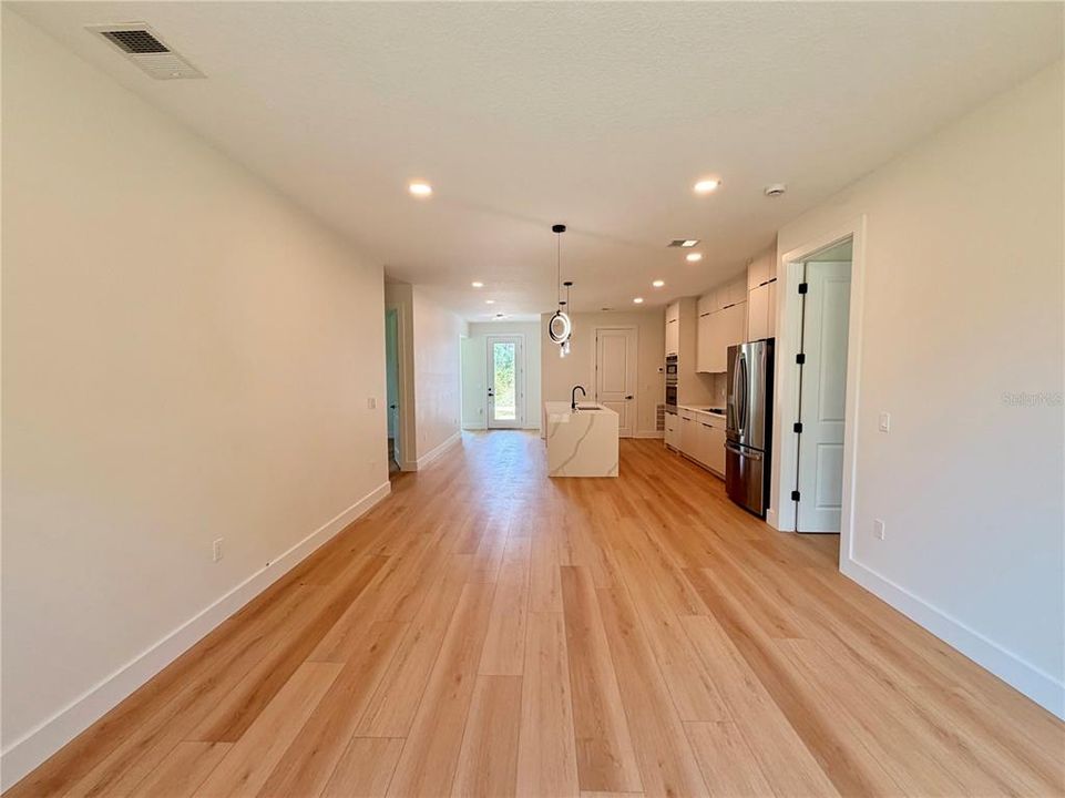 En Venta: $359,990 (3 camas, 2 baños, 1588 Pies cuadrados)