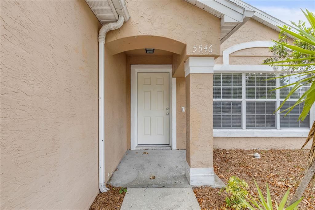 For Sale: $285,000 (3 beds, 2 baths, 1182 Square Feet)