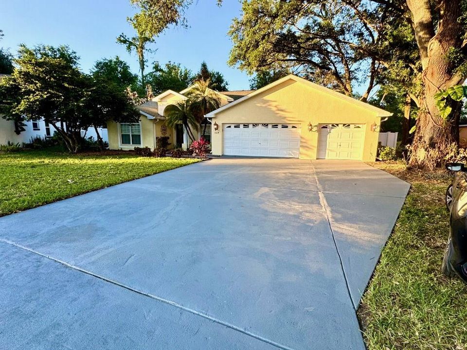 For Sale: $440,000 (4 beds, 2 baths, 2477 Square Feet)