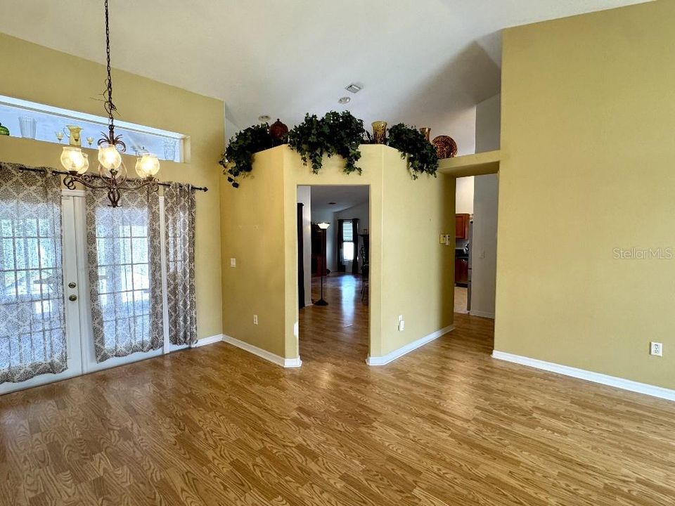 For Sale: $440,000 (4 beds, 2 baths, 2477 Square Feet)