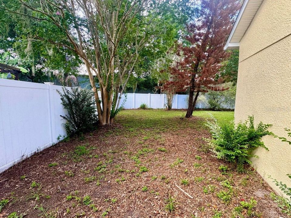 For Sale: $440,000 (4 beds, 2 baths, 2477 Square Feet)