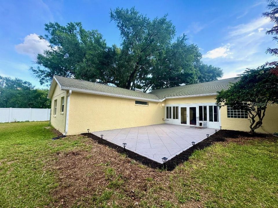 For Sale: $440,000 (4 beds, 2 baths, 2477 Square Feet)