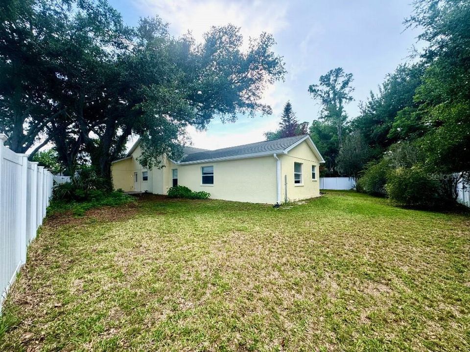 For Sale: $440,000 (4 beds, 2 baths, 2477 Square Feet)
