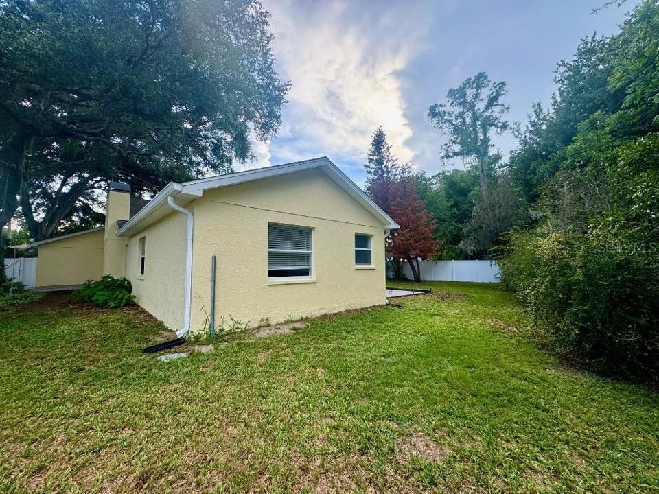 For Sale: $440,000 (4 beds, 2 baths, 2477 Square Feet)
