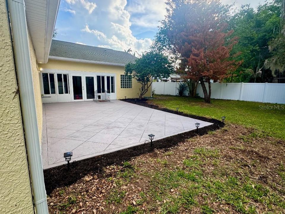 For Sale: $440,000 (4 beds, 2 baths, 2477 Square Feet)
