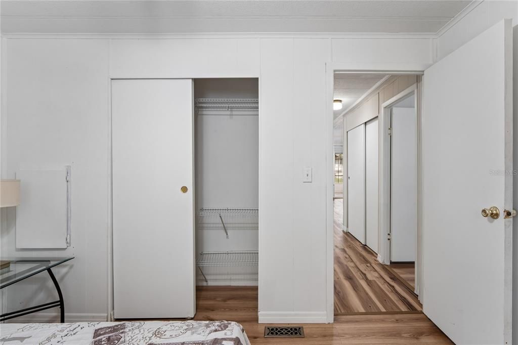 For Sale: $135,000 (2 beds, 2 baths, 960 Square Feet)