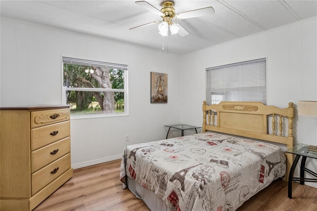 For Sale: $135,000 (2 beds, 2 baths, 960 Square Feet)