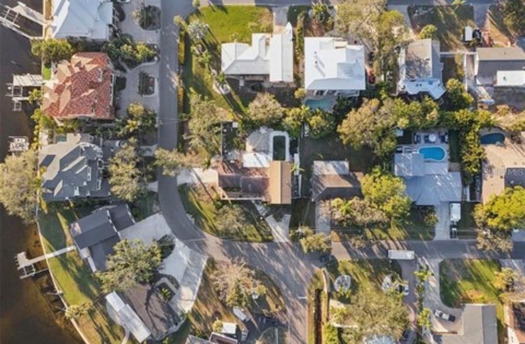 For Sale: $550,000 (0.27 acres)