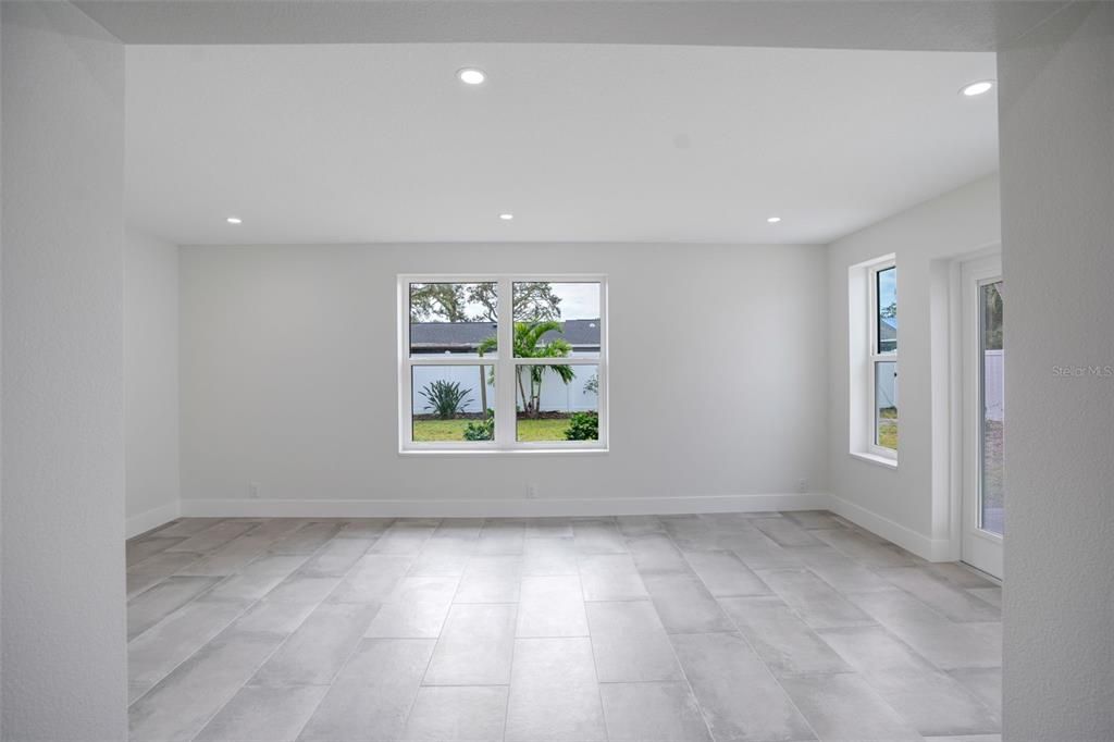 En Renta: $3,000 (3 camas, 2 baños, 1668 Pies cuadrados)