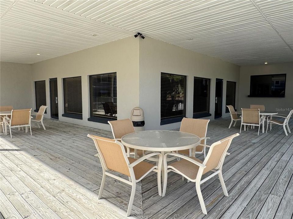 For Sale: $199,500 (2 beds, 2 baths, 1152 Square Feet)