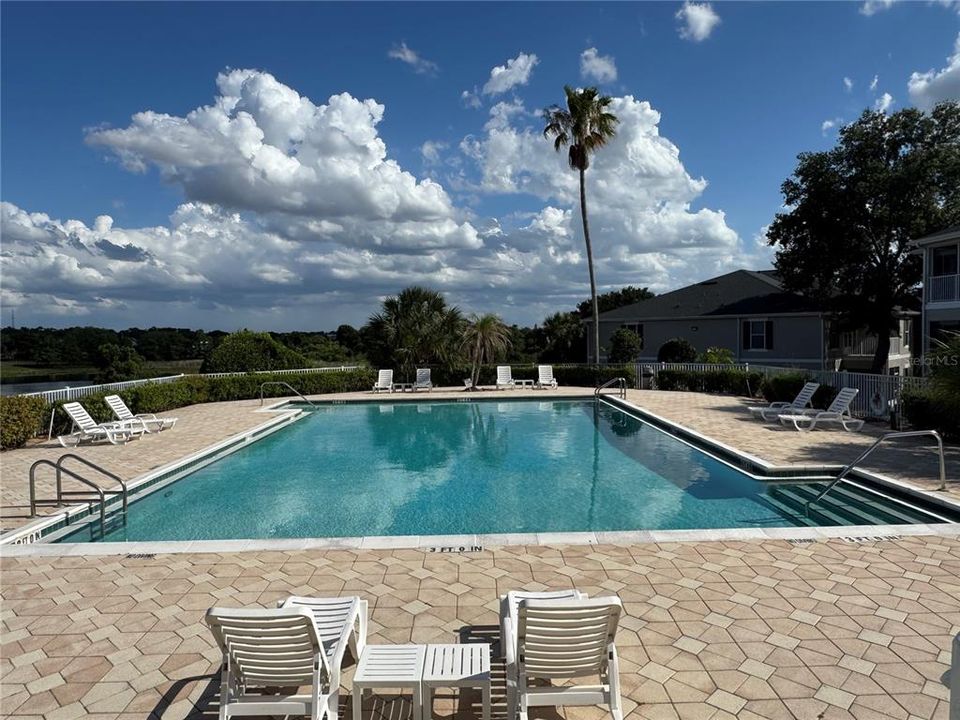 For Sale: $199,500 (2 beds, 2 baths, 1152 Square Feet)
