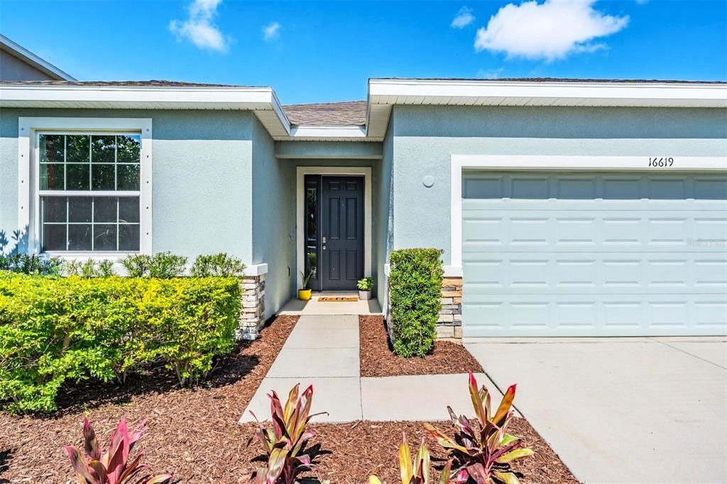 For Sale: $339,900 (4 beds, 2 baths, 2035 Square Feet)