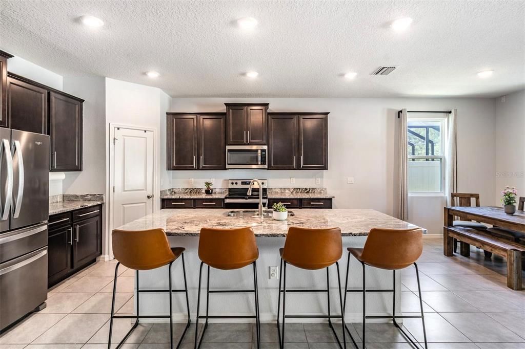 For Sale: $339,900 (4 beds, 2 baths, 2035 Square Feet)