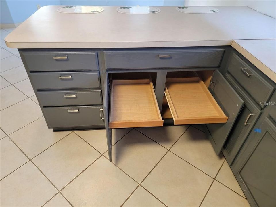 En Venta: $359,000 (3 camas, 2 baños, 1840 Pies cuadrados)