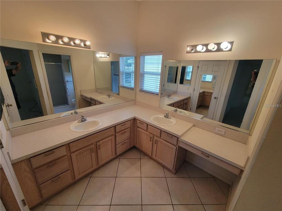 En Venta: $359,000 (3 camas, 2 baños, 1840 Pies cuadrados)