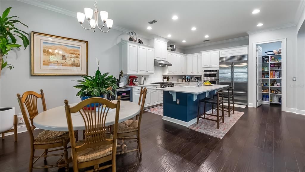 For Sale: $1,050,000 (5 beds, 5 baths, 3626 Square Feet)