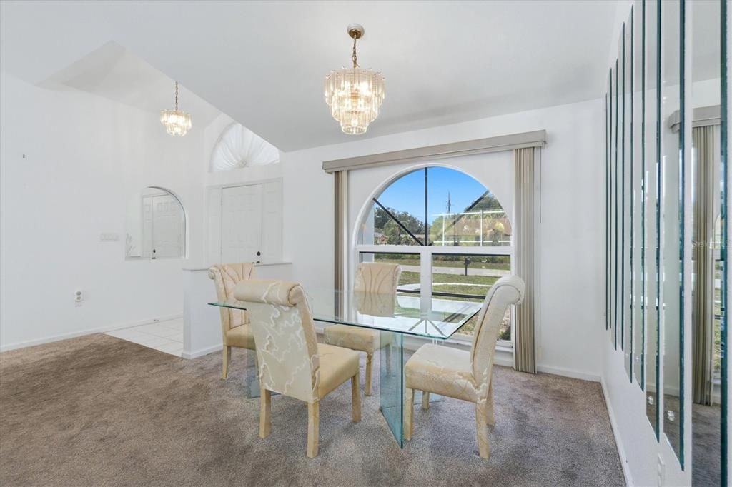 Activo con contrato: $329,900 (3 camas, 2 baños, 1652 Pies cuadrados)