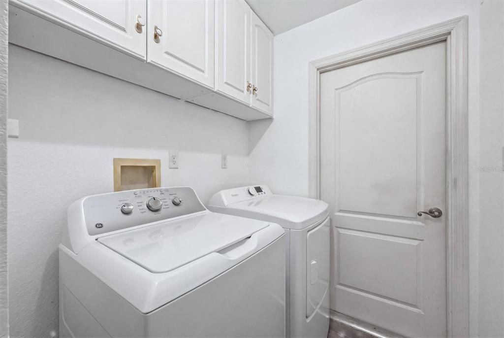 Activo con contrato: $329,900 (3 camas, 2 baños, 1652 Pies cuadrados)