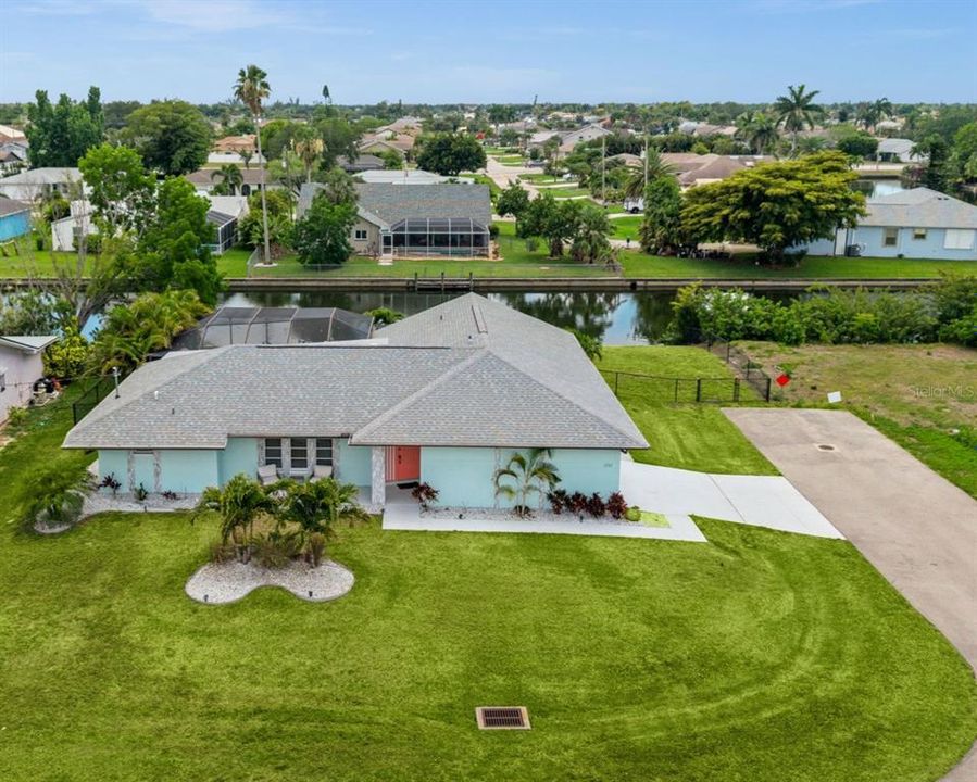 For Sale: $495,000 (3 beds, 2 baths, 1602 Square Feet)