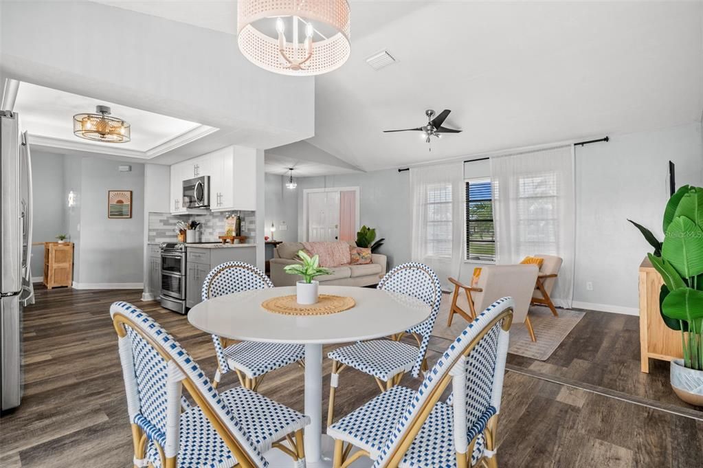 For Sale: $495,000 (3 beds, 2 baths, 1602 Square Feet)