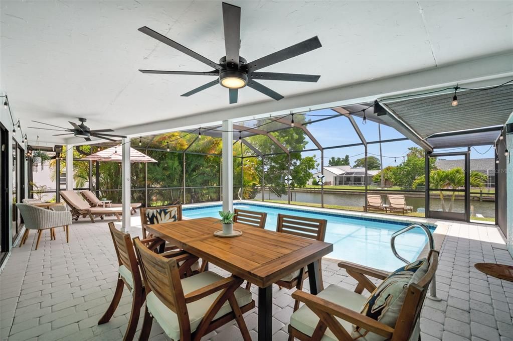 For Sale: $495,000 (3 beds, 2 baths, 1602 Square Feet)