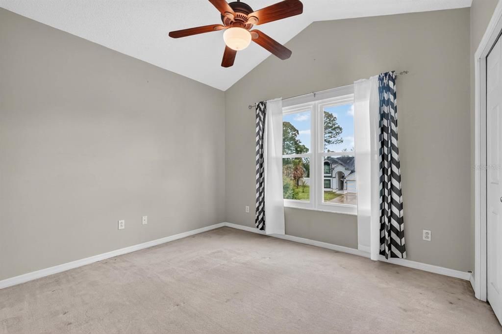 Active With Contract: $425,000 (5 beds, 2 baths, 2732 Square Feet)