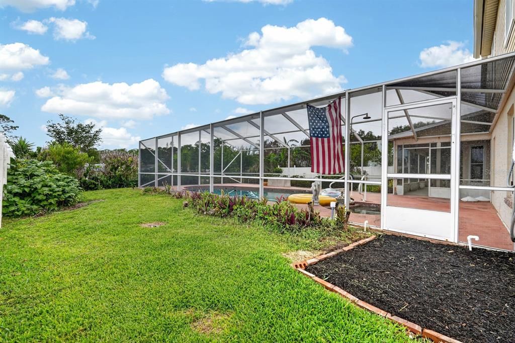 Active With Contract: $425,000 (5 beds, 2 baths, 2732 Square Feet)