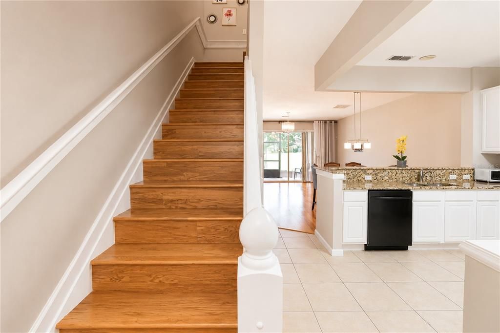 For Sale: $298,000 (2 beds, 2 baths, 1546 Square Feet)