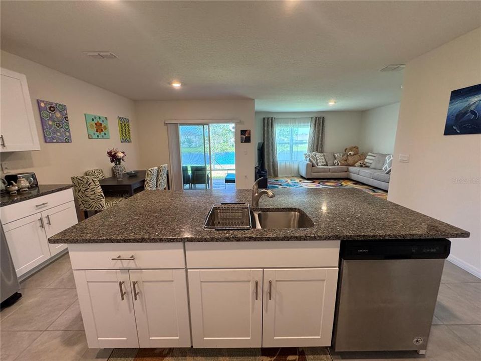 For Sale: $346,900 (4 beds, 2 baths, 1846 Square Feet)