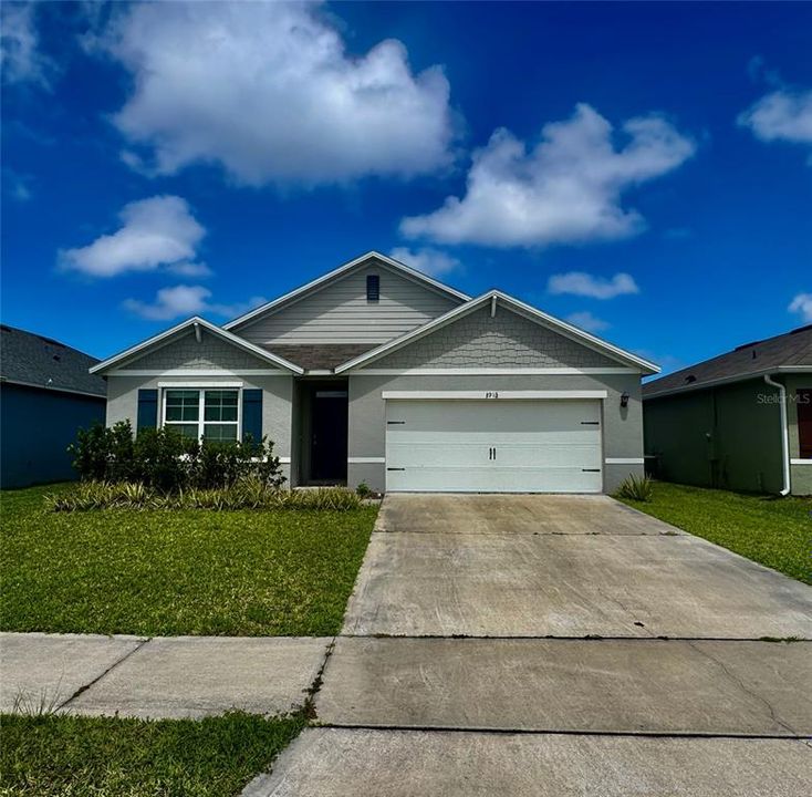 For Sale: $346,900 (4 beds, 2 baths, 1846 Square Feet)