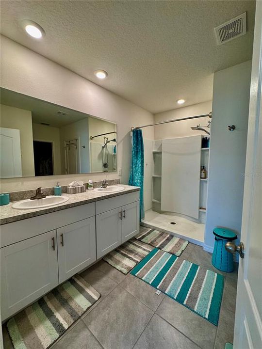 For Sale: $346,900 (4 beds, 2 baths, 1846 Square Feet)